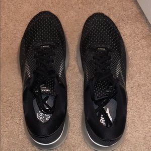 Brooks Levitate Running shoes